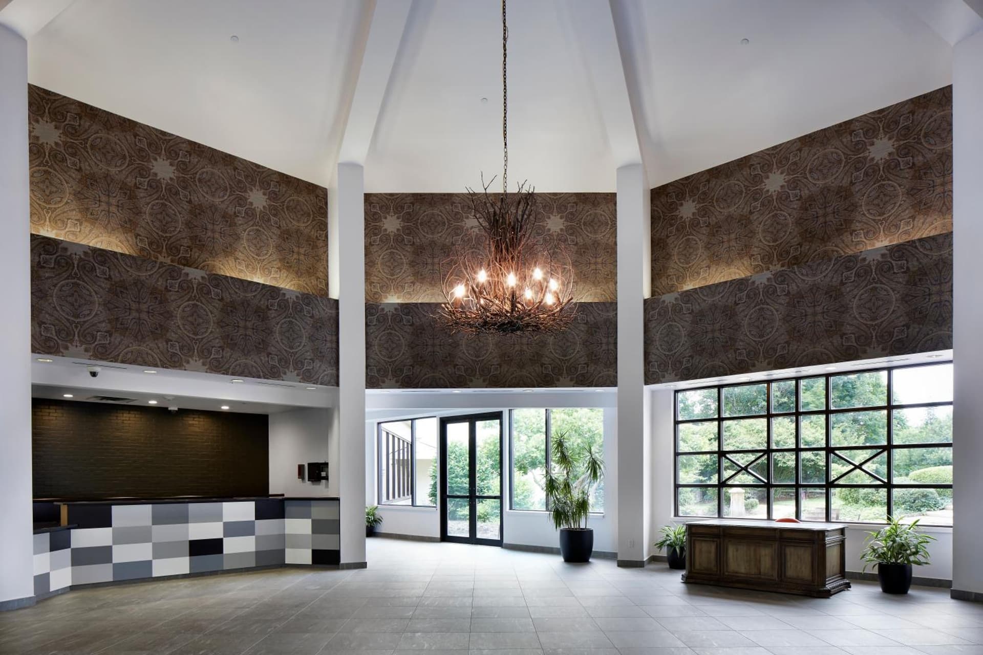 Tarrytown House Estate
