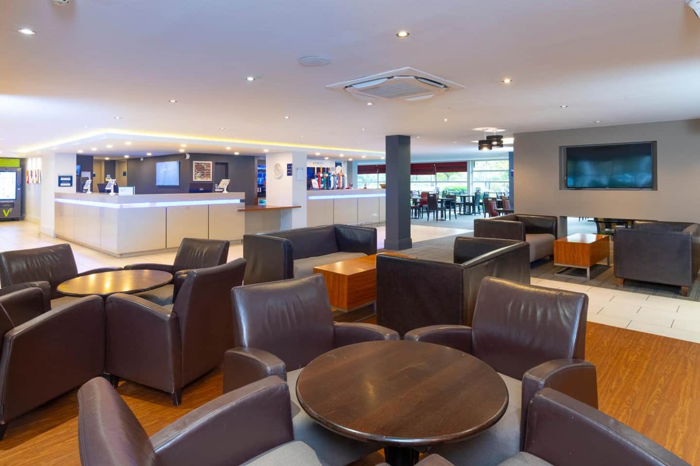 Holiday Inn Express - Milton Keynes by IHG