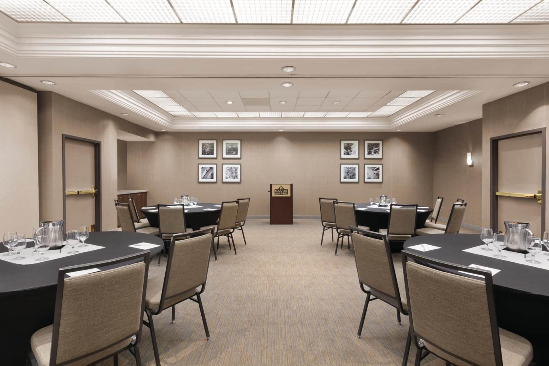 Country Inn & Suites by Radisson Seattle-Bothell