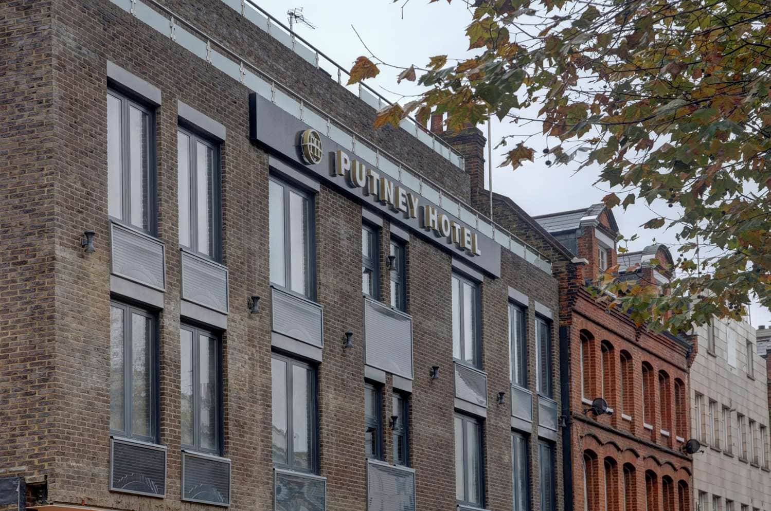 Putney Hotel