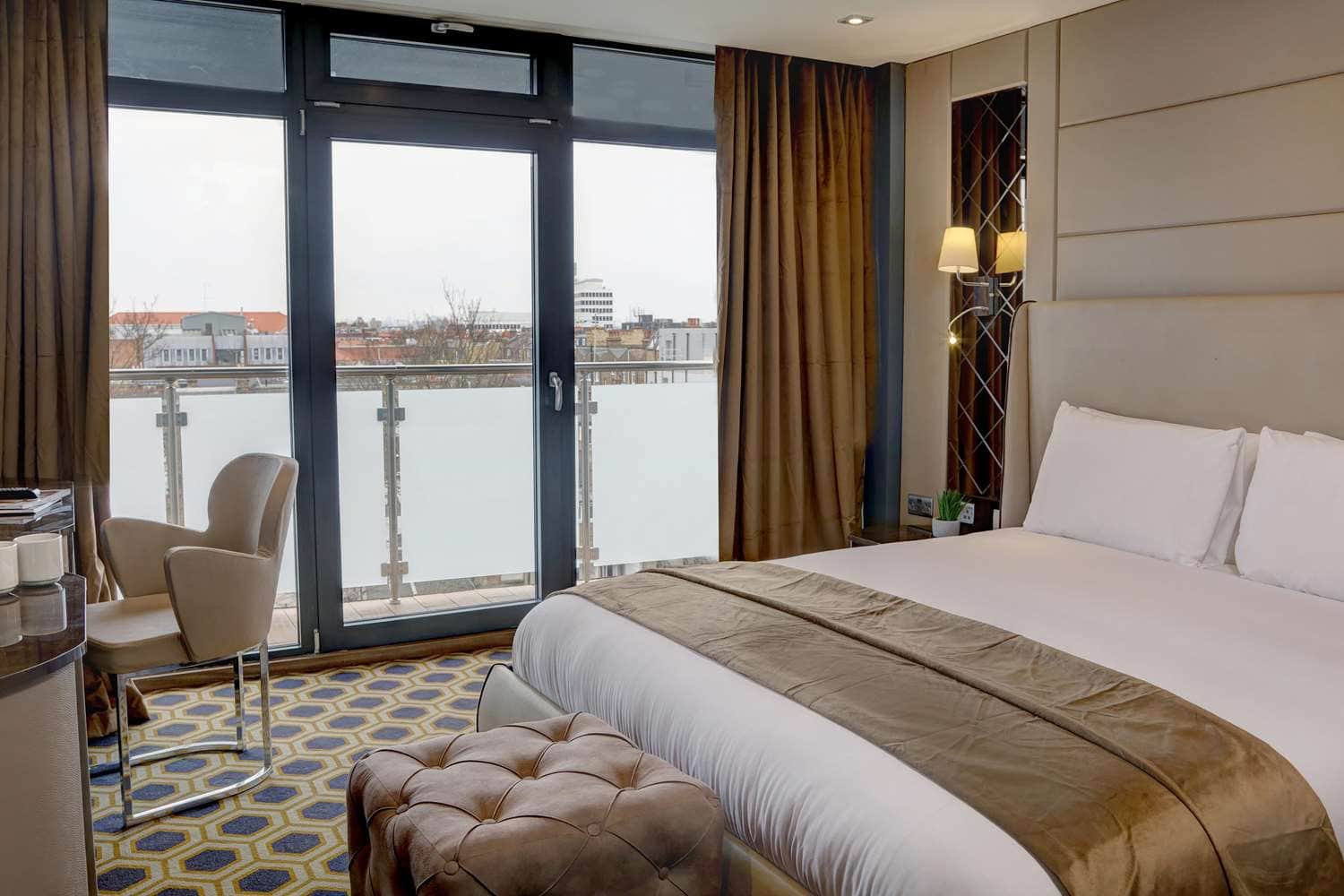 Putney Hotel