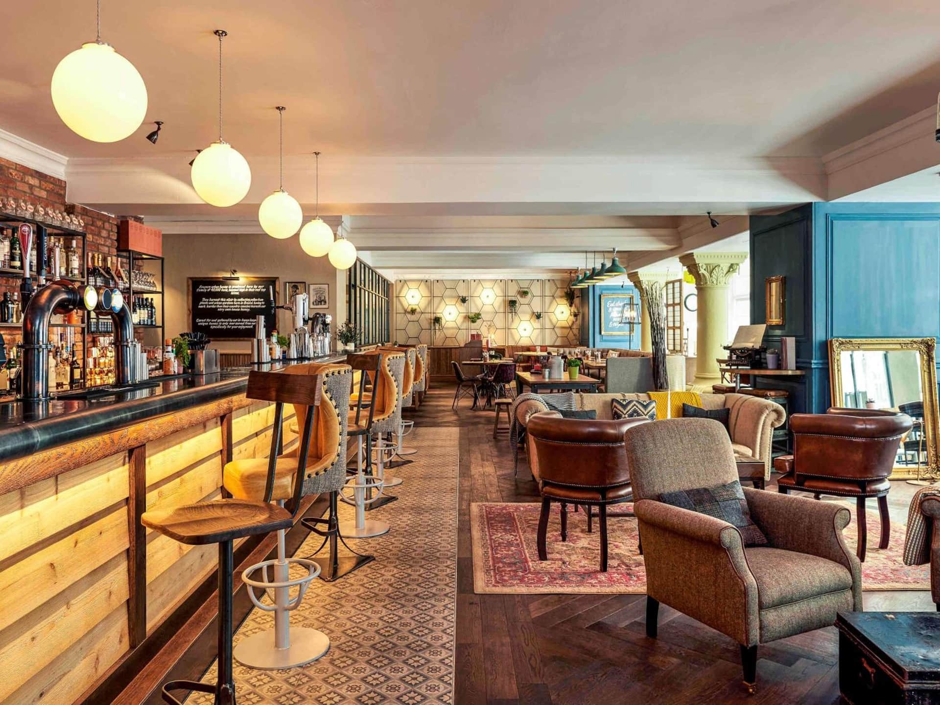 Bristol Grand Hotel By Sunday