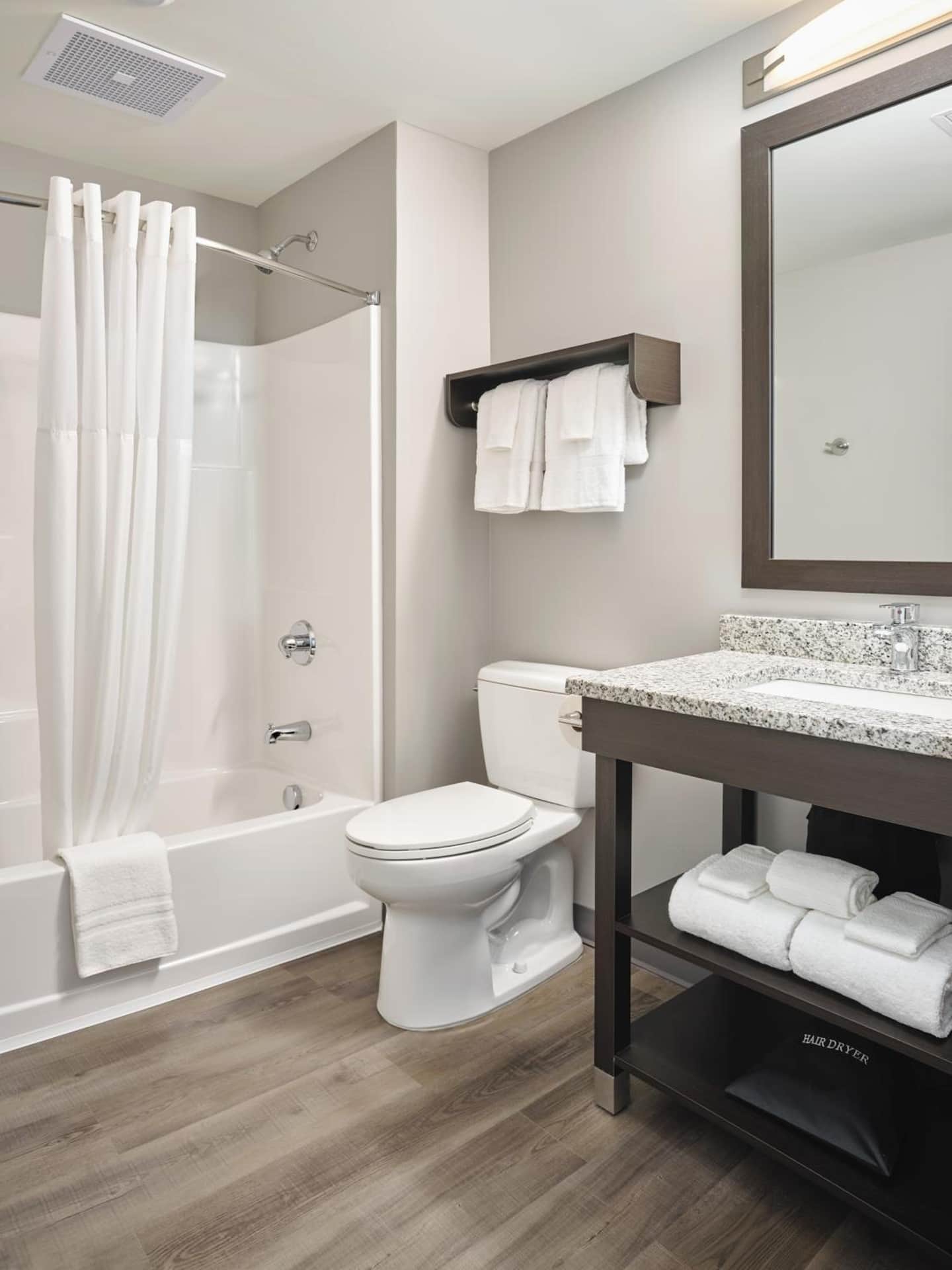 stayAPT Suites Huntsville