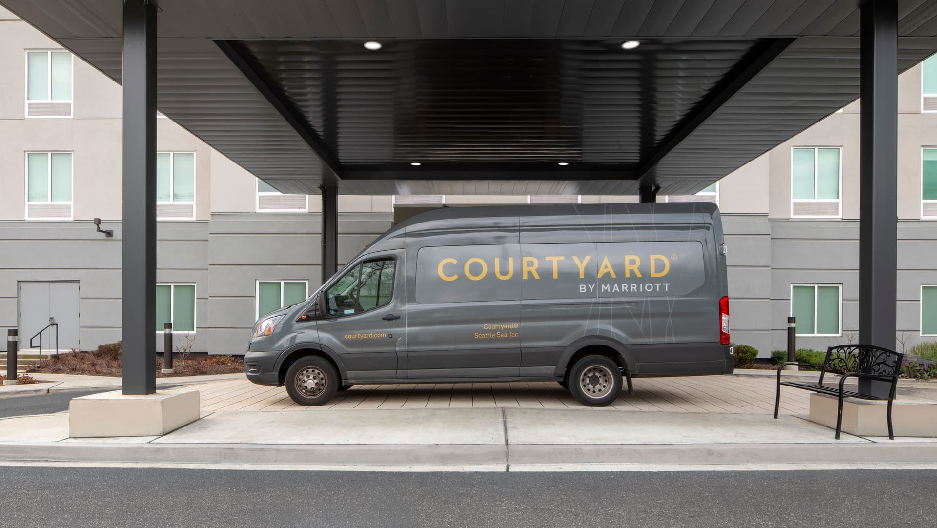 Courtyard by Marriott Seattle SeaTac Airport