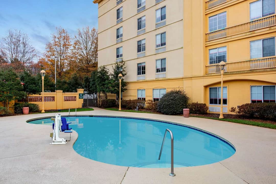 La Quinta Inn & Suites by Wyndham Raleigh/Durham Southpoint