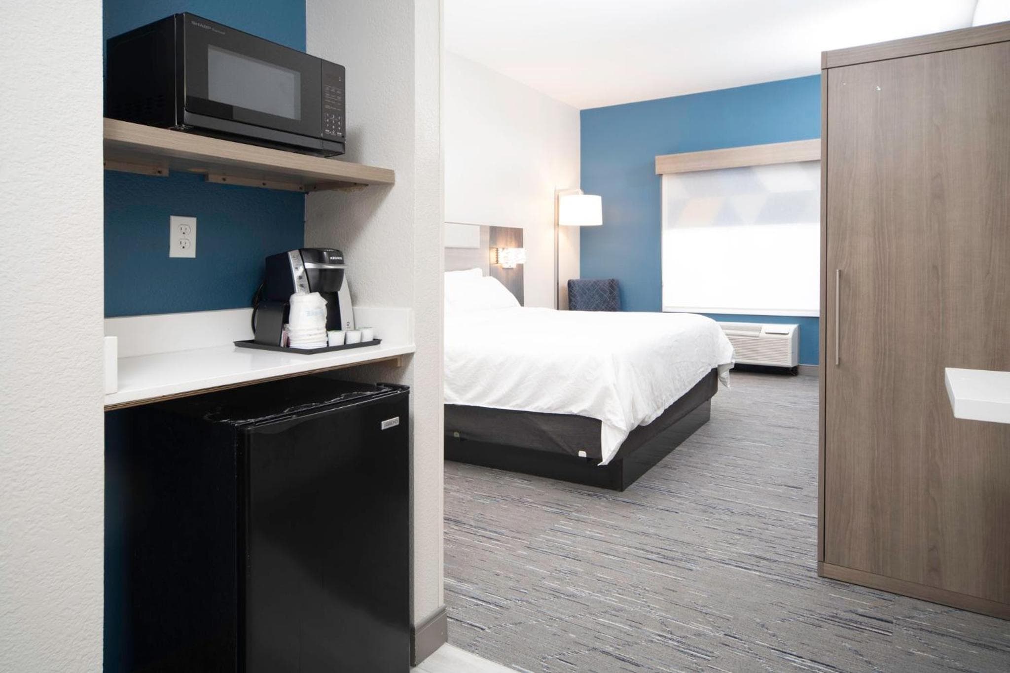 Holiday Inn Express and Suites Atlanta-Johns Creek by IHG