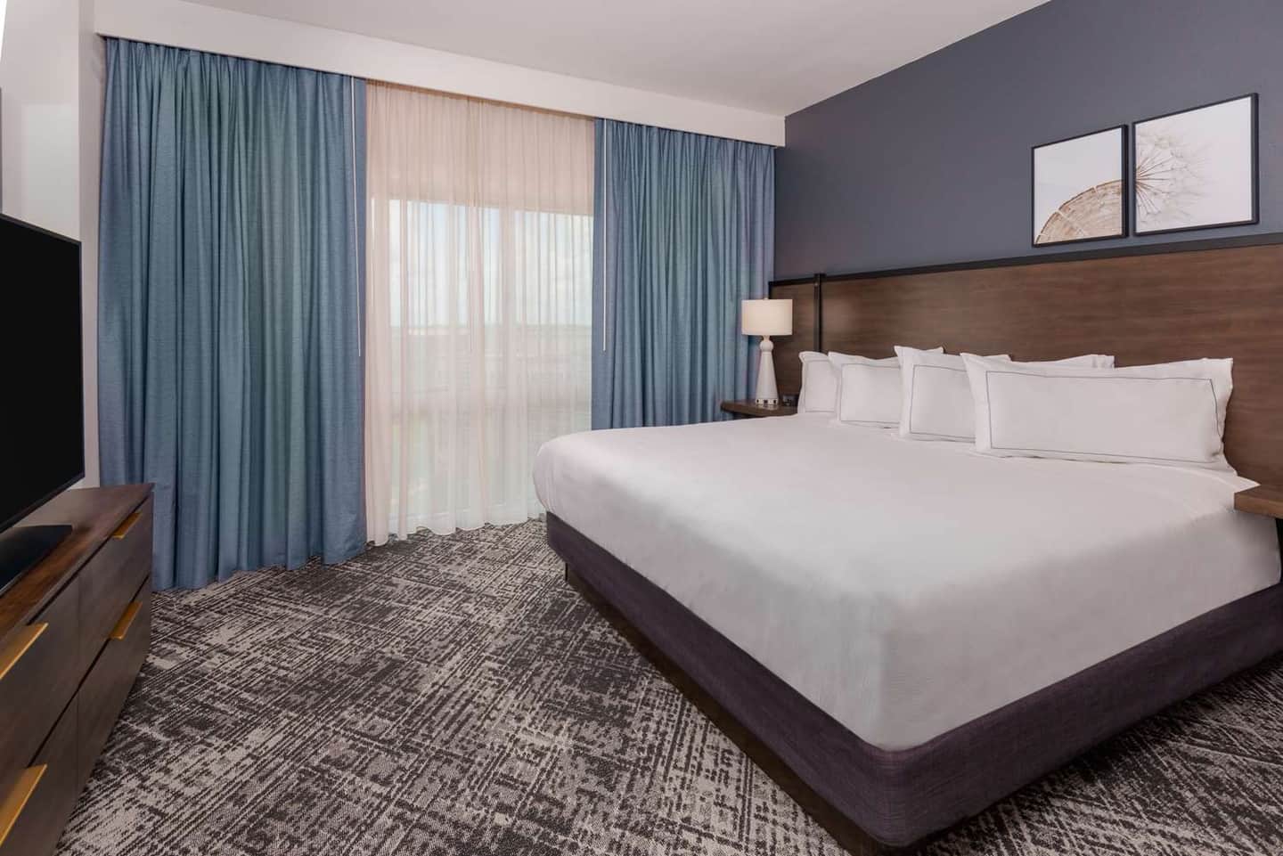 Hilton Charlotte Airport Hotel
