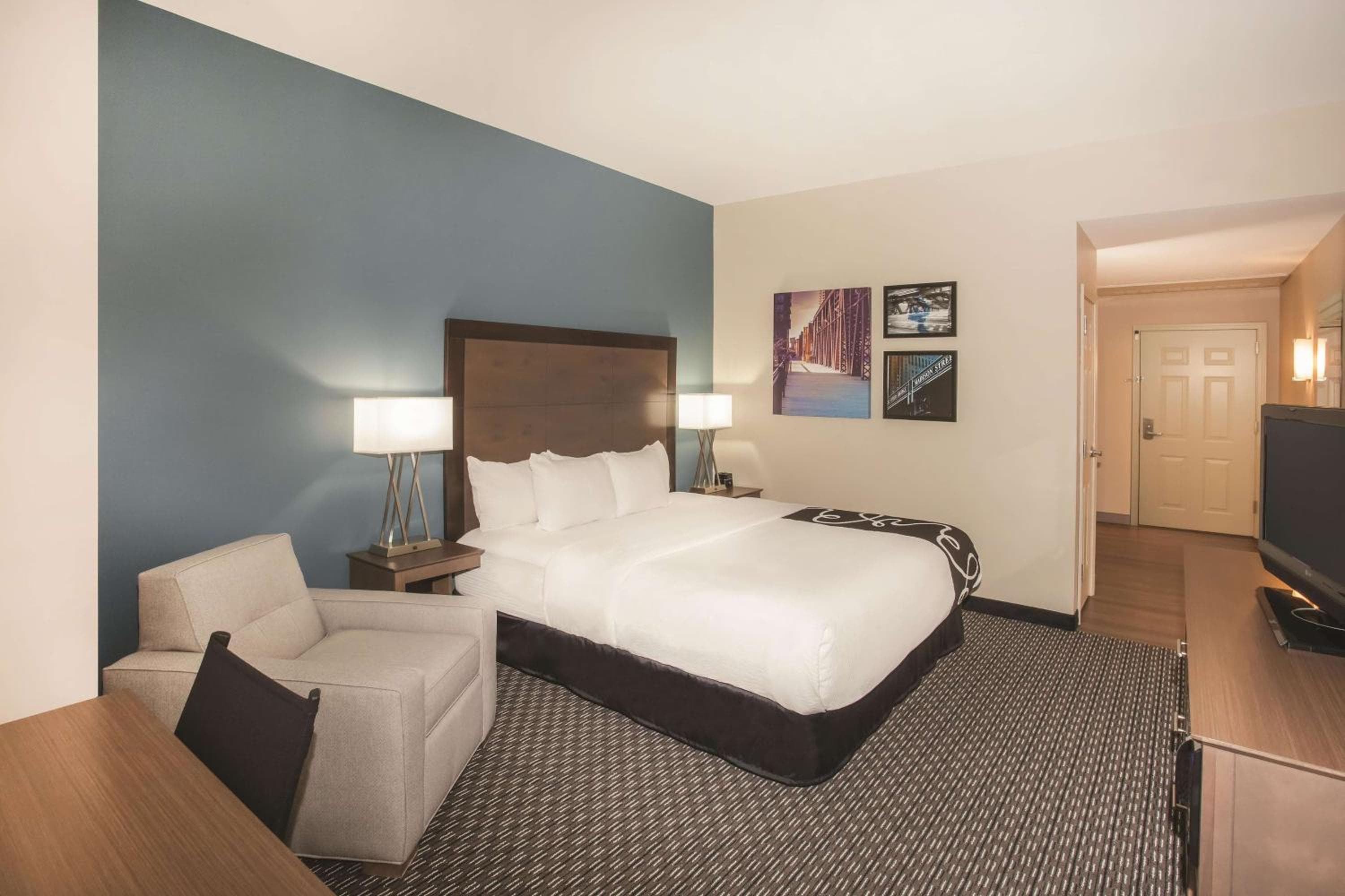 La Quinta Inn & Suites by Wyndham Chicago Downtown