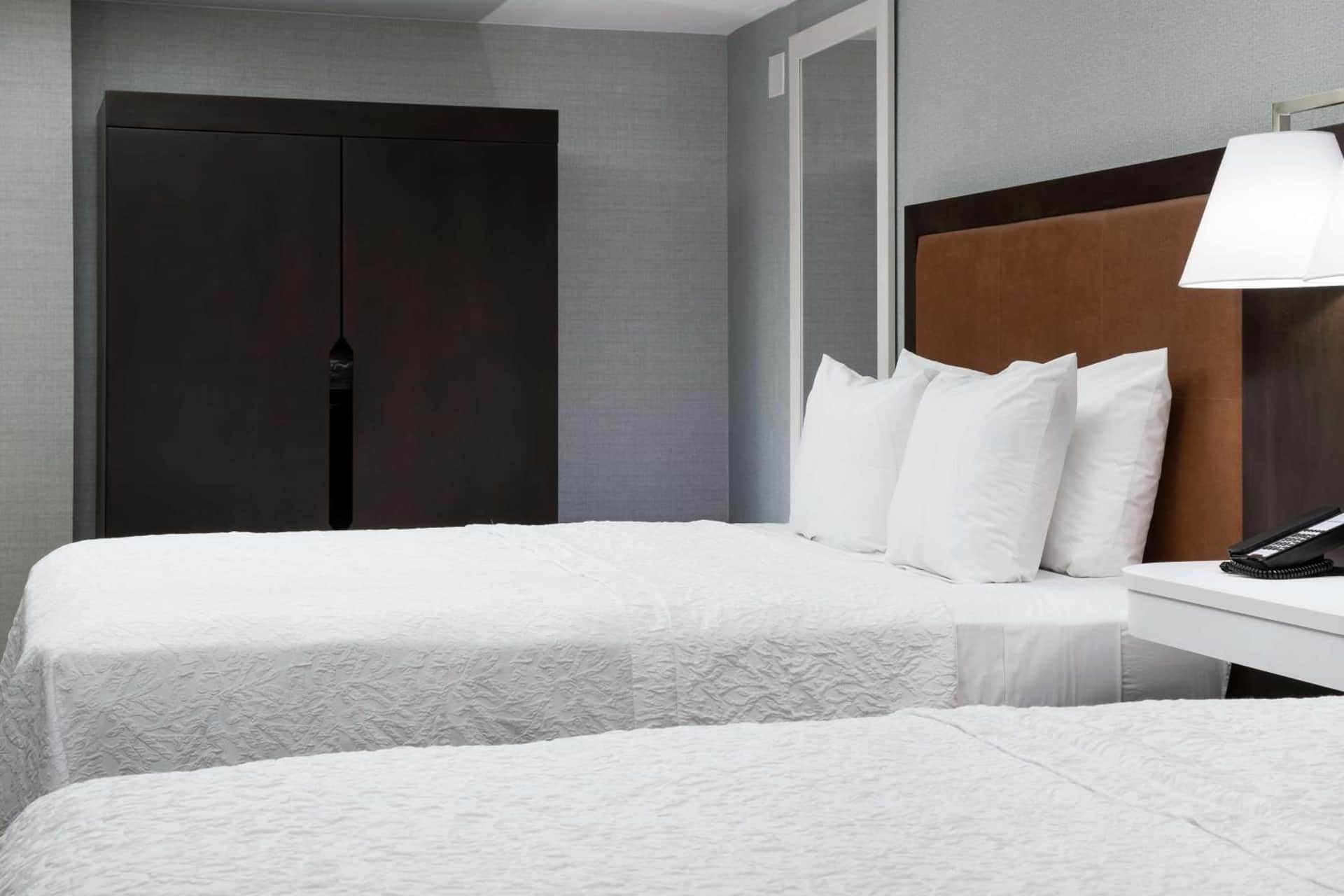 Hampton Inn & Suites Memphis at Beale Street