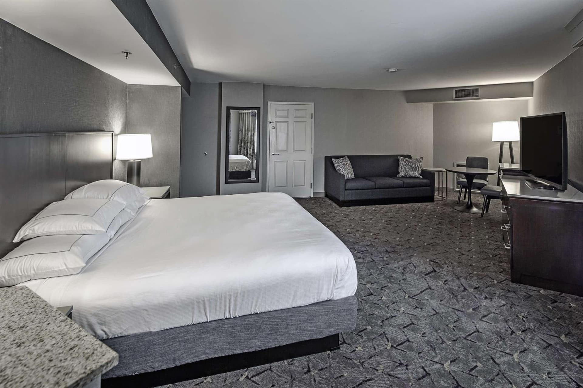 DoubleTree by Hilton Modesto