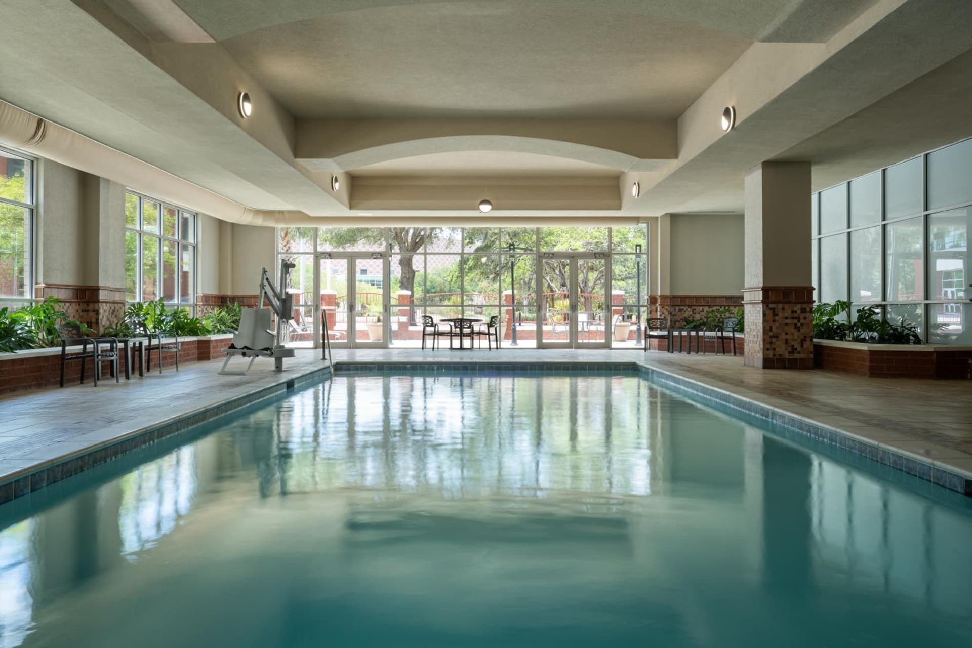 Embassy Suites by Hilton Charleston Airport Hotel & Convention Center