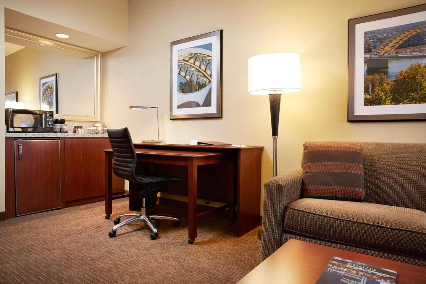 DoubleTree Suites by Hilton Cincinnati - Blue Ash