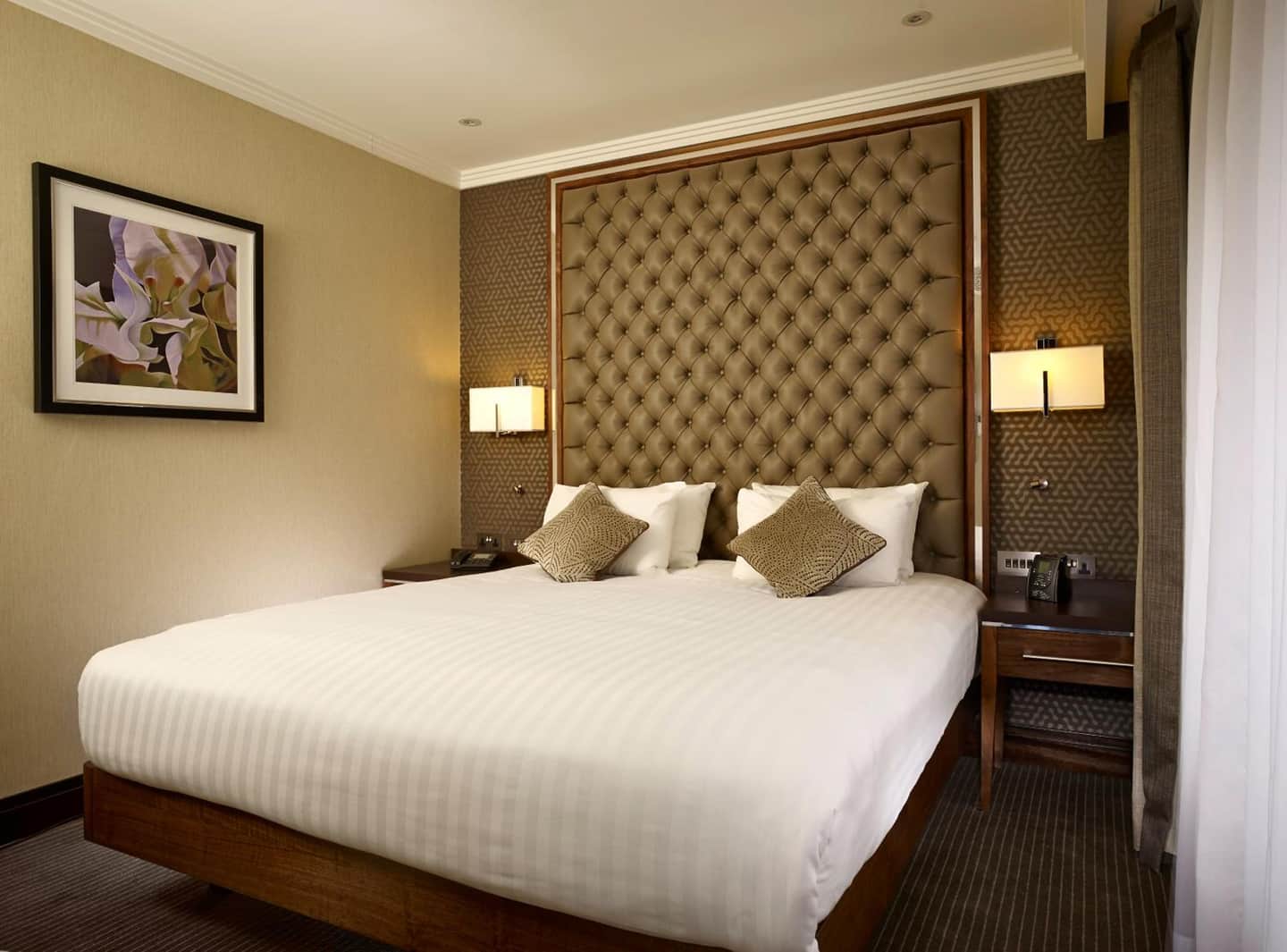 DoubleTree by Hilton Woking