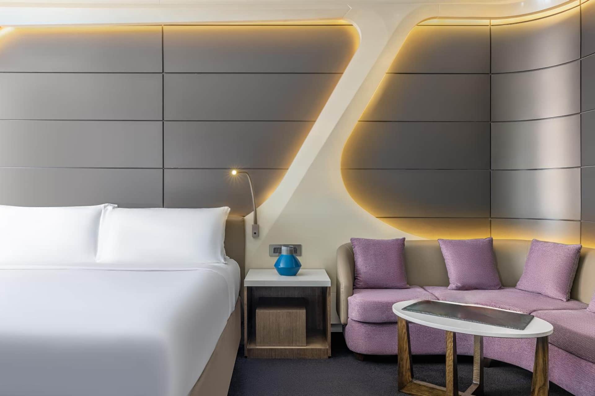 V Hotel Dubai, Curio Collection by Hilton