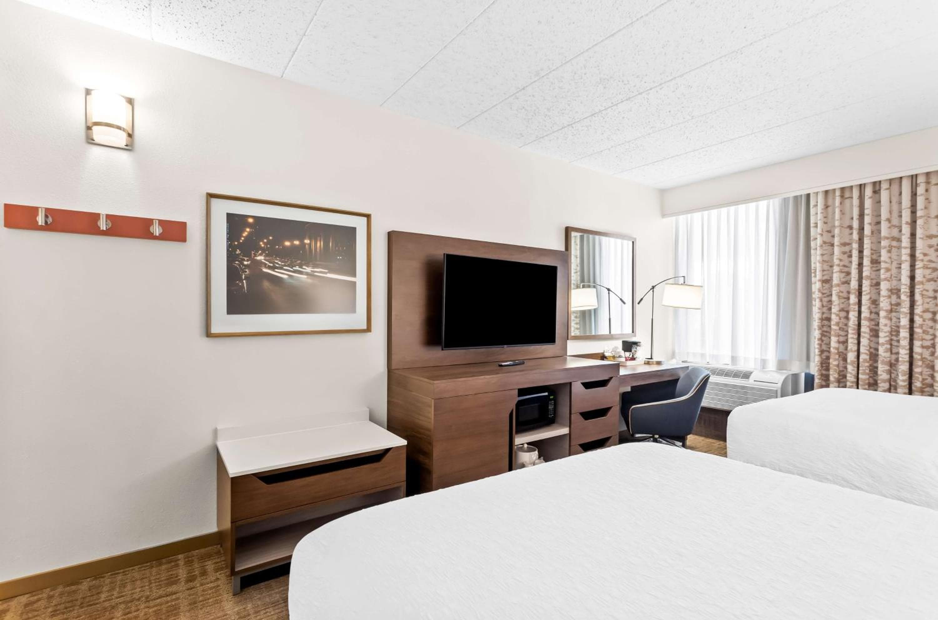 Hampton Inn Chicago-Naperville
