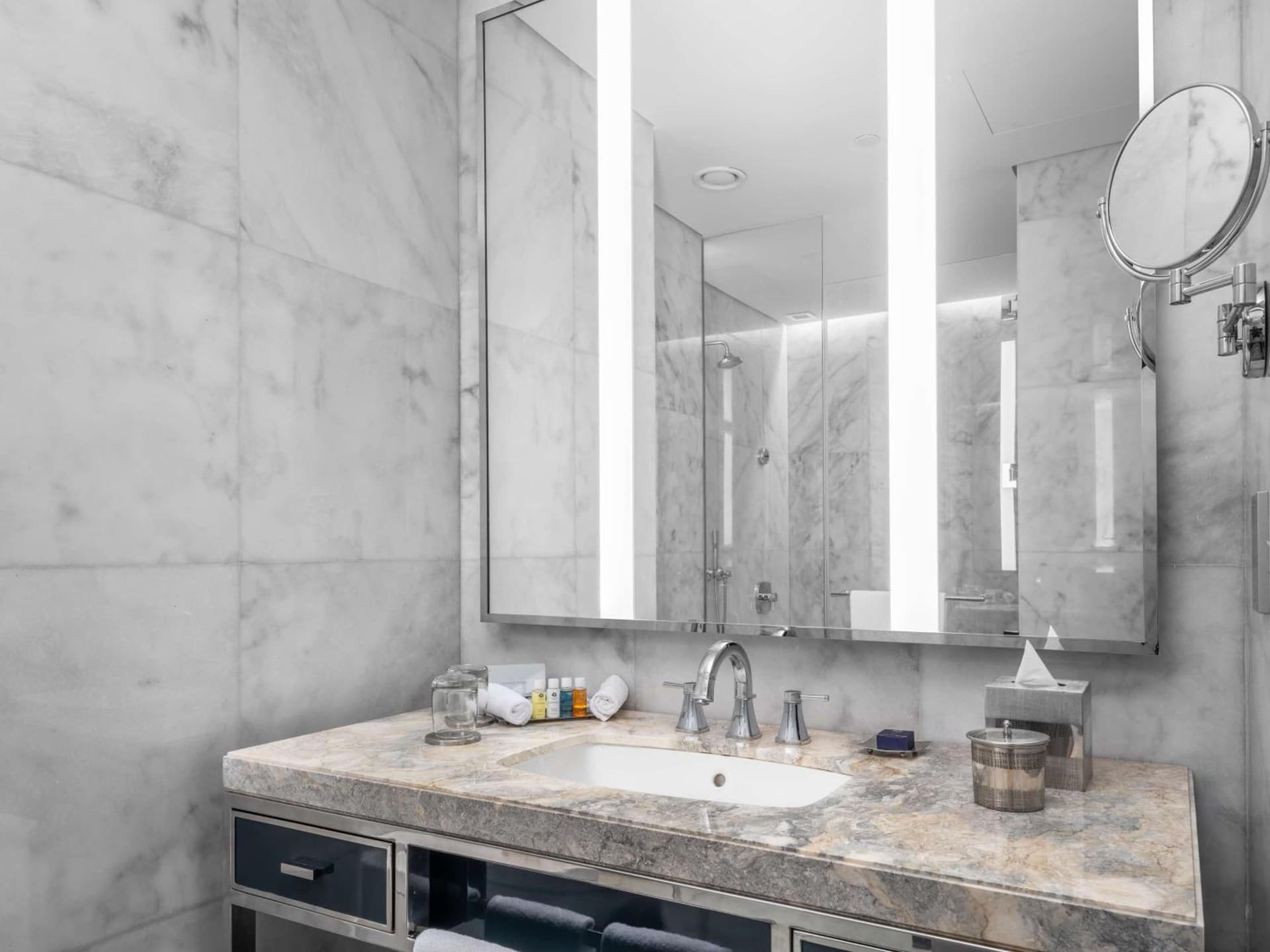 The Hotel Galleria Jeddah, Curio Collection by Hilton