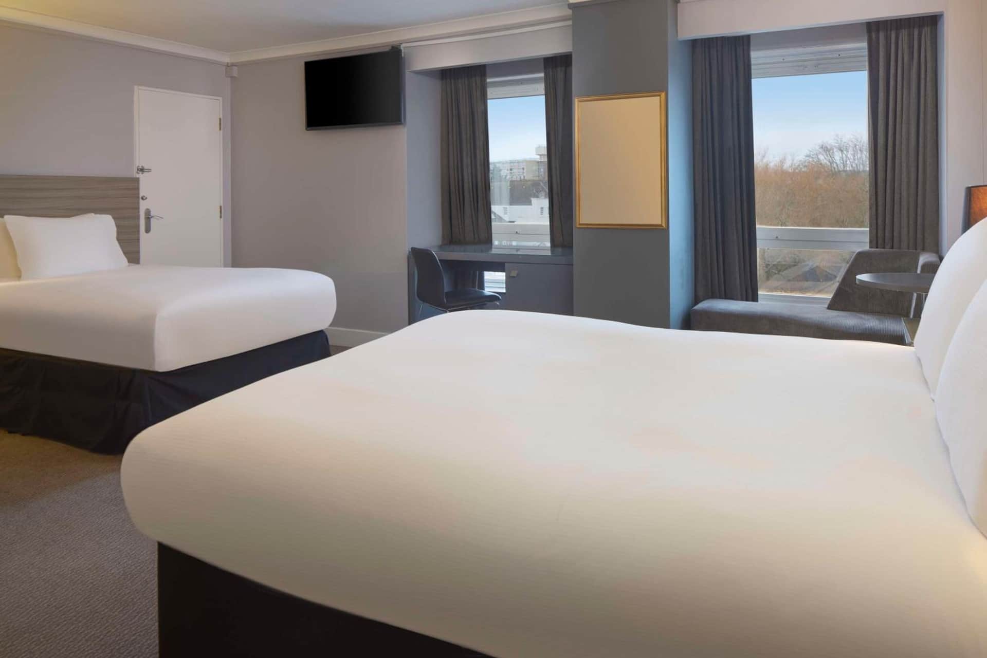 DoubleTree by Hilton Bristol City Centre
