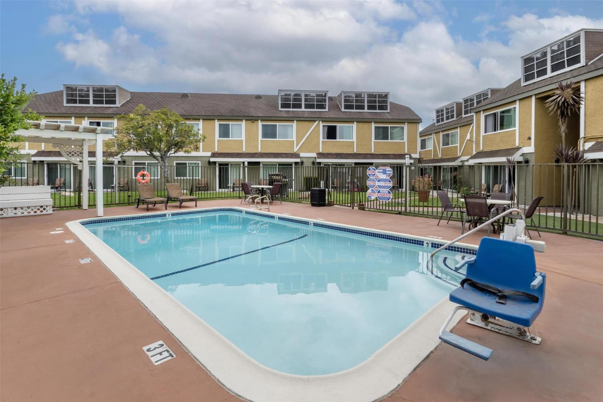 Best Western WESTMINSTER INN