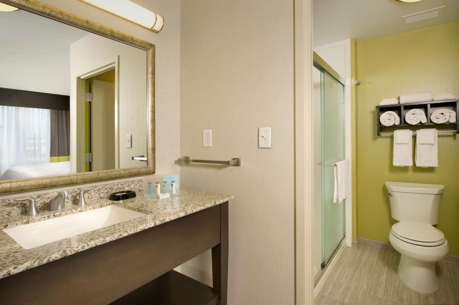 Hampton Inn & Suites by Hilton Buffalo Airport