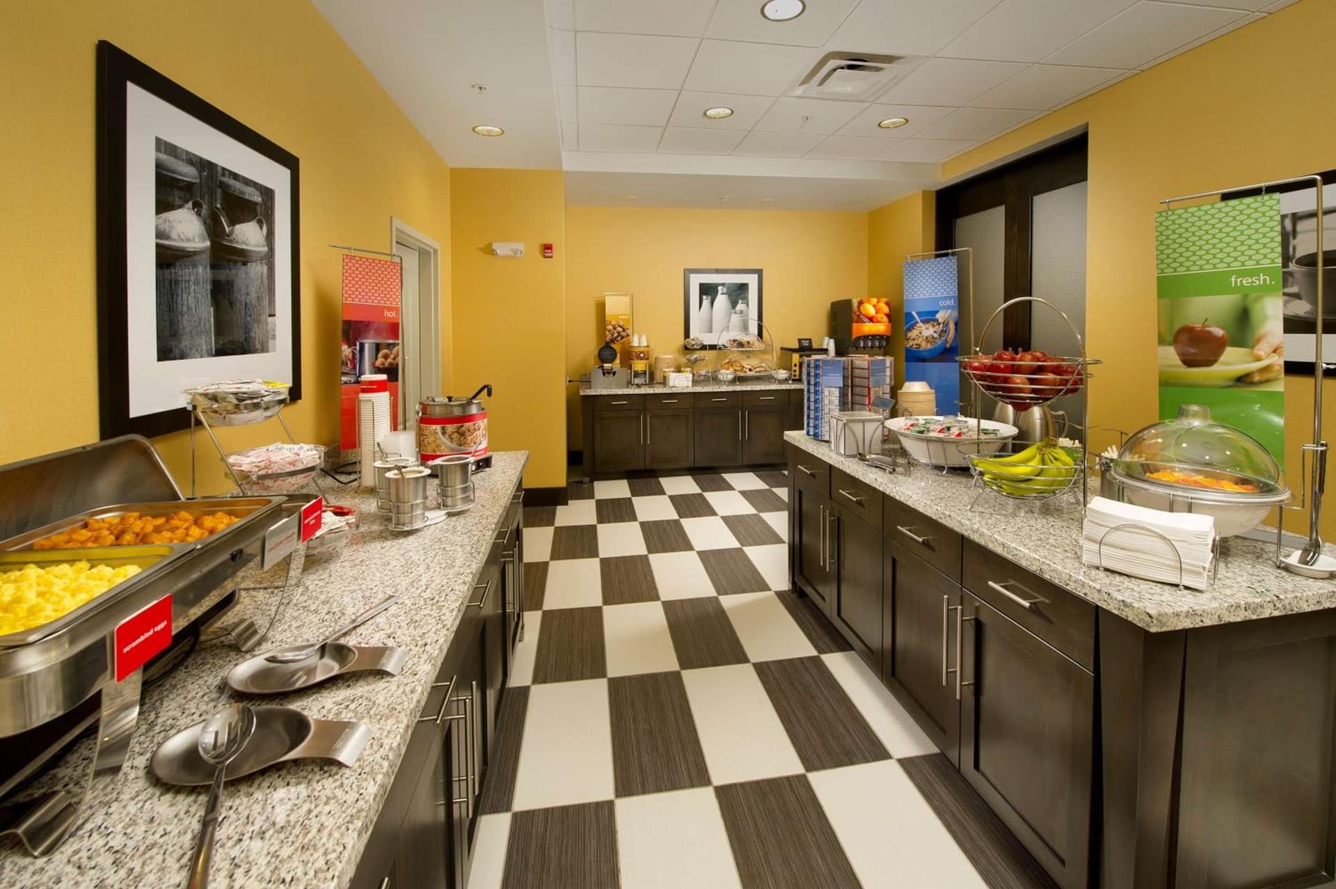 Hampton Inn & Suites by Hilton Buffalo Airport