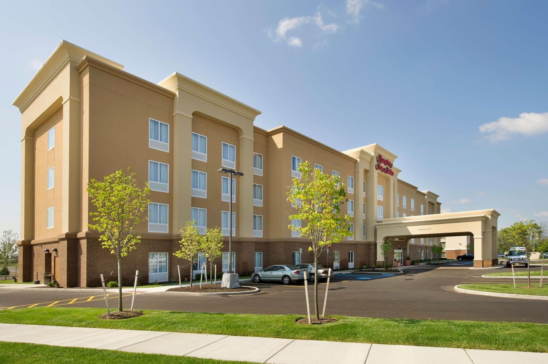 Hampton Inn & Suites by Hilton Buffalo Airport