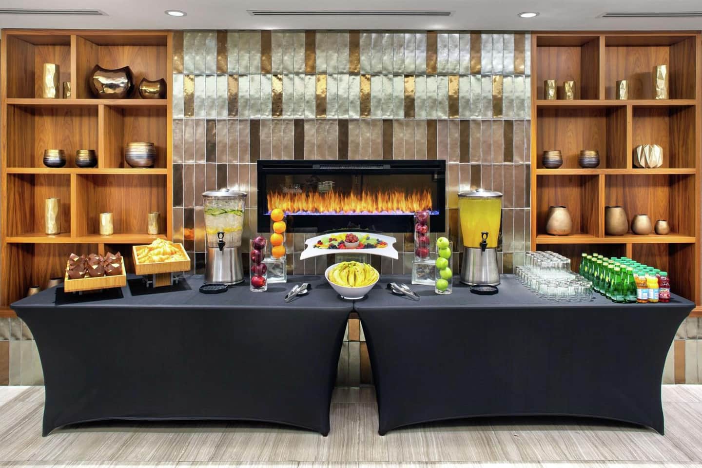 DoubleTree by Hilton Toronto Airport