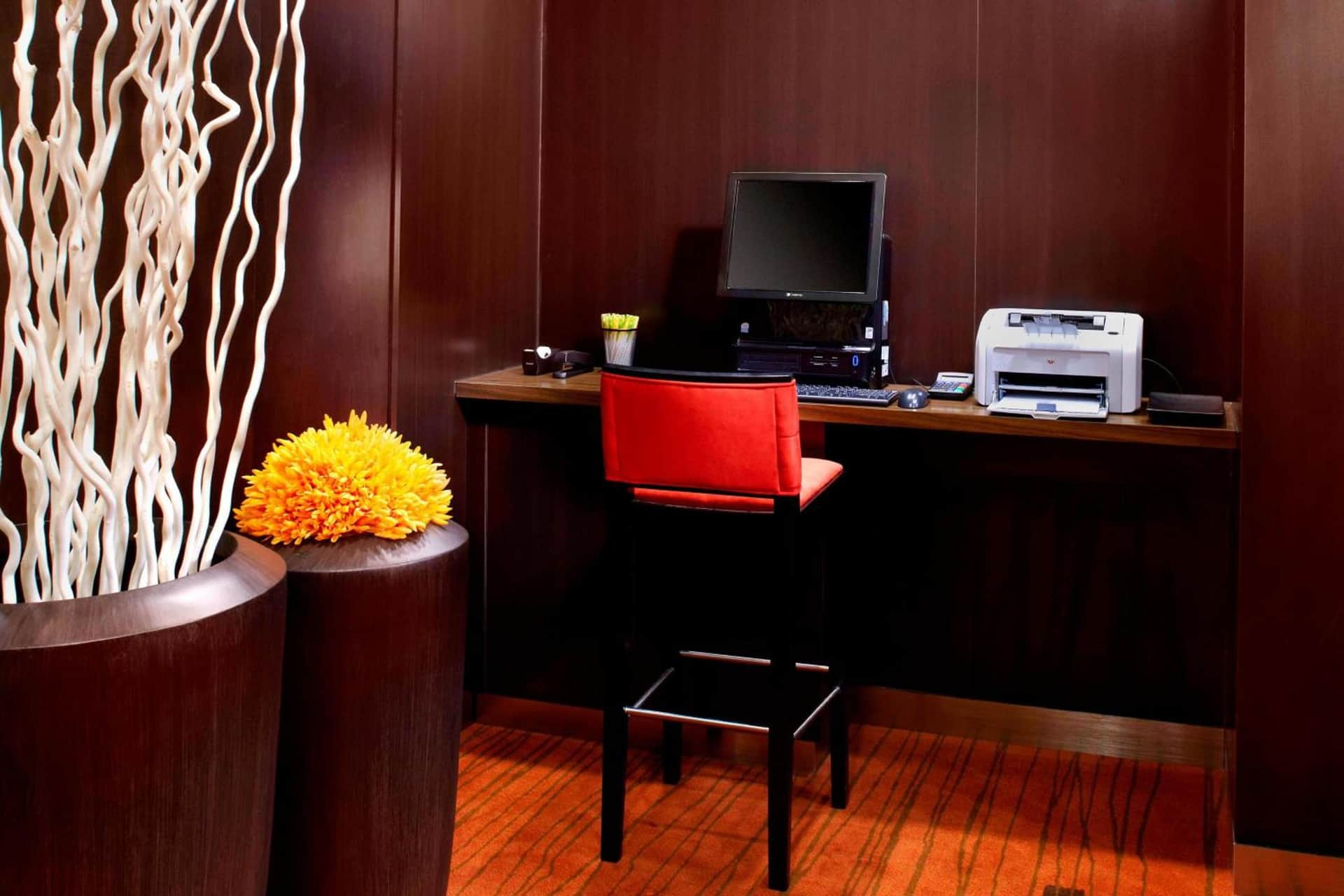 Courtyard by Marriott Pittsburgh West Homestead Waterfront