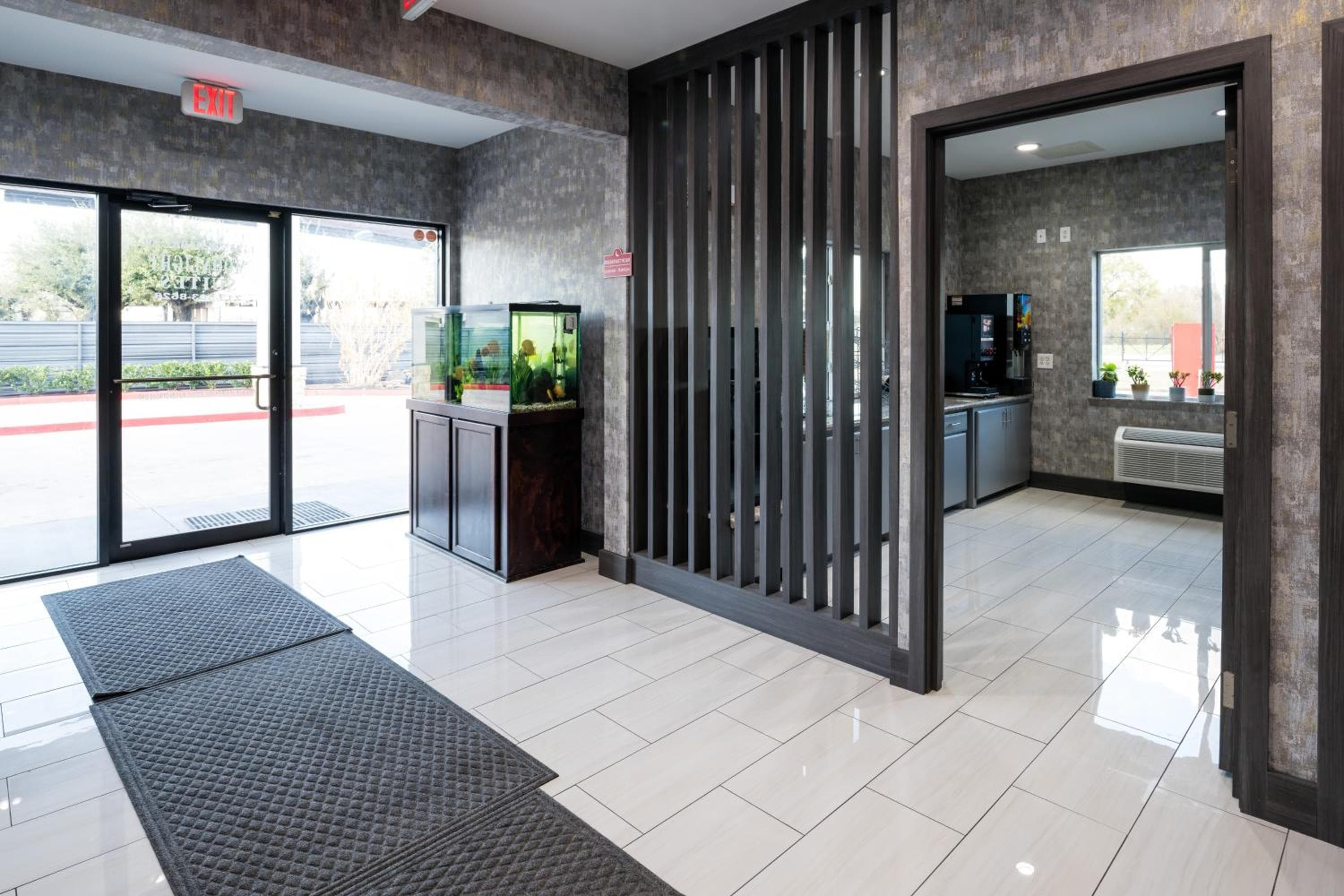 Moonlight Suites - Houston/George Bush Int'l Airport