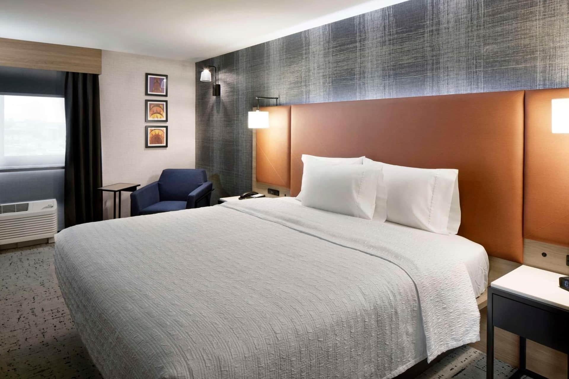 Hampton Inn by Hilton Newark Airport