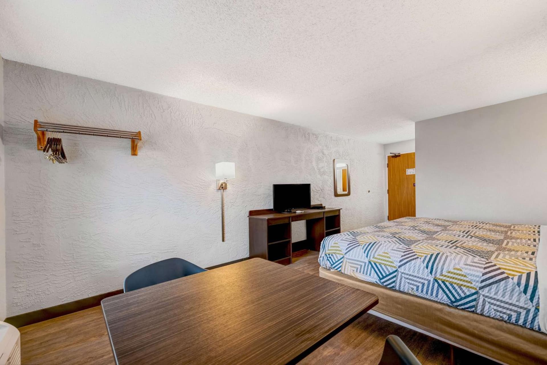 Motel 6 Elk Grove O'Hare