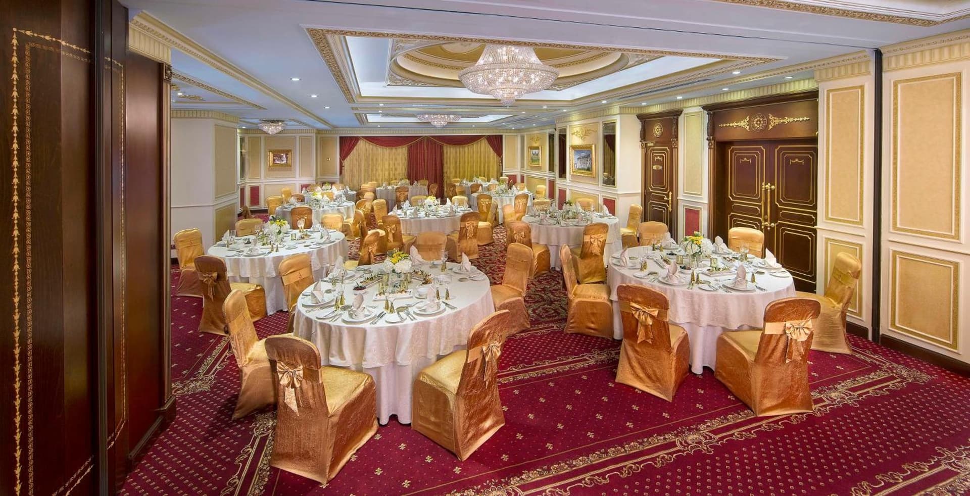 Royal Rose Hotel Abu Dhabi, Curio Collection by Hilton