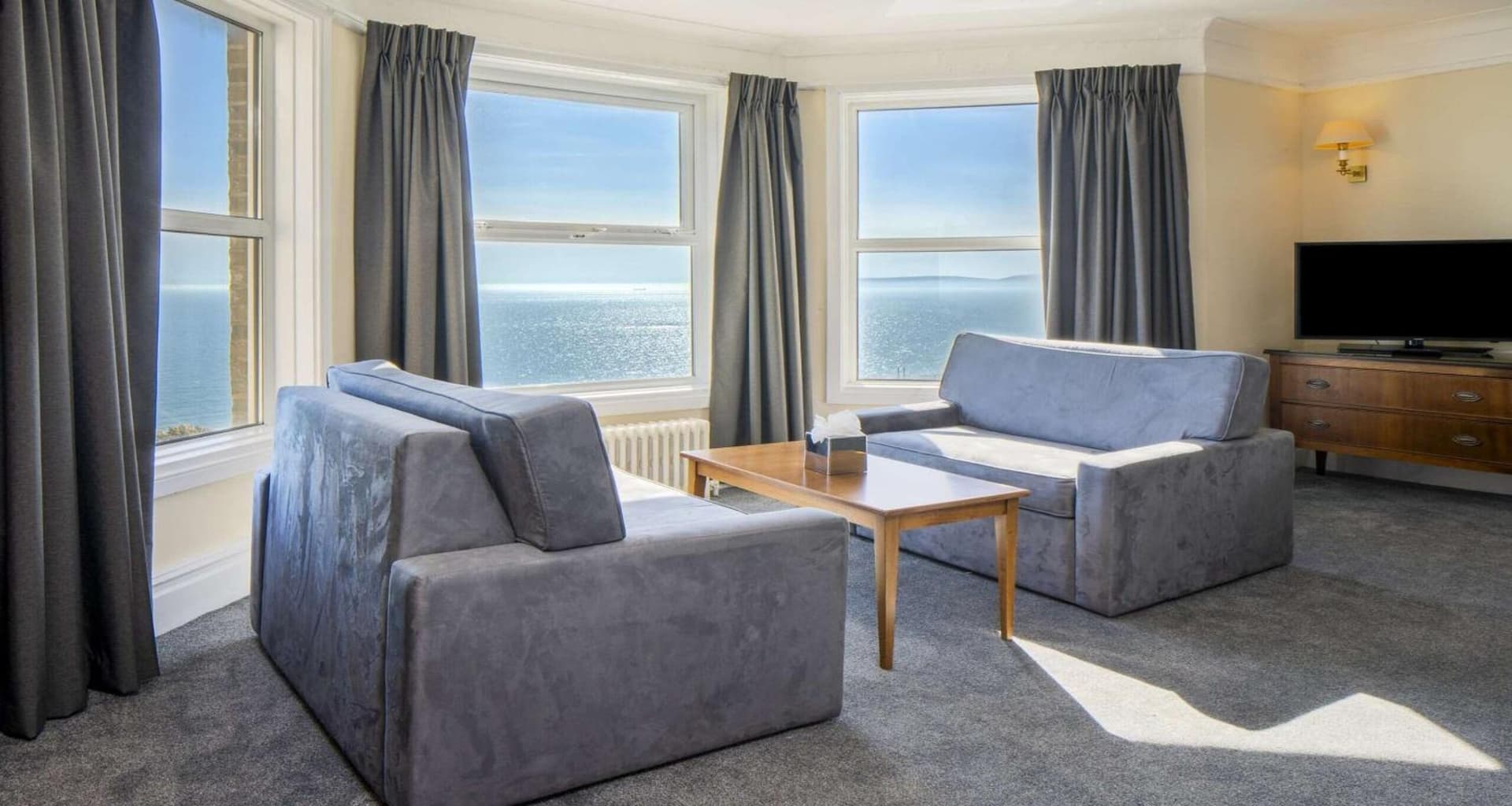 Bournemouth Carlton Hotel, By Belvilla