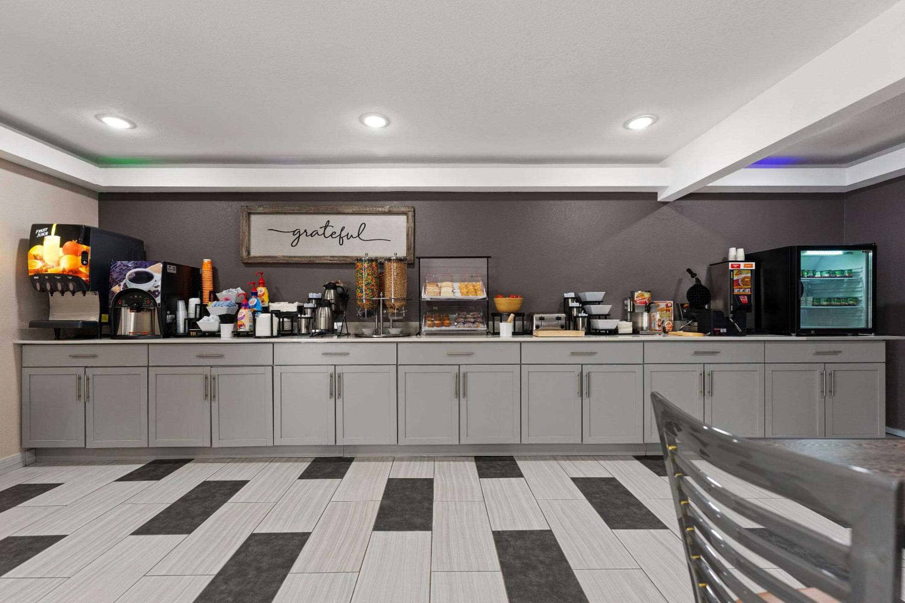 Econo Lodge Rockford Casino Area