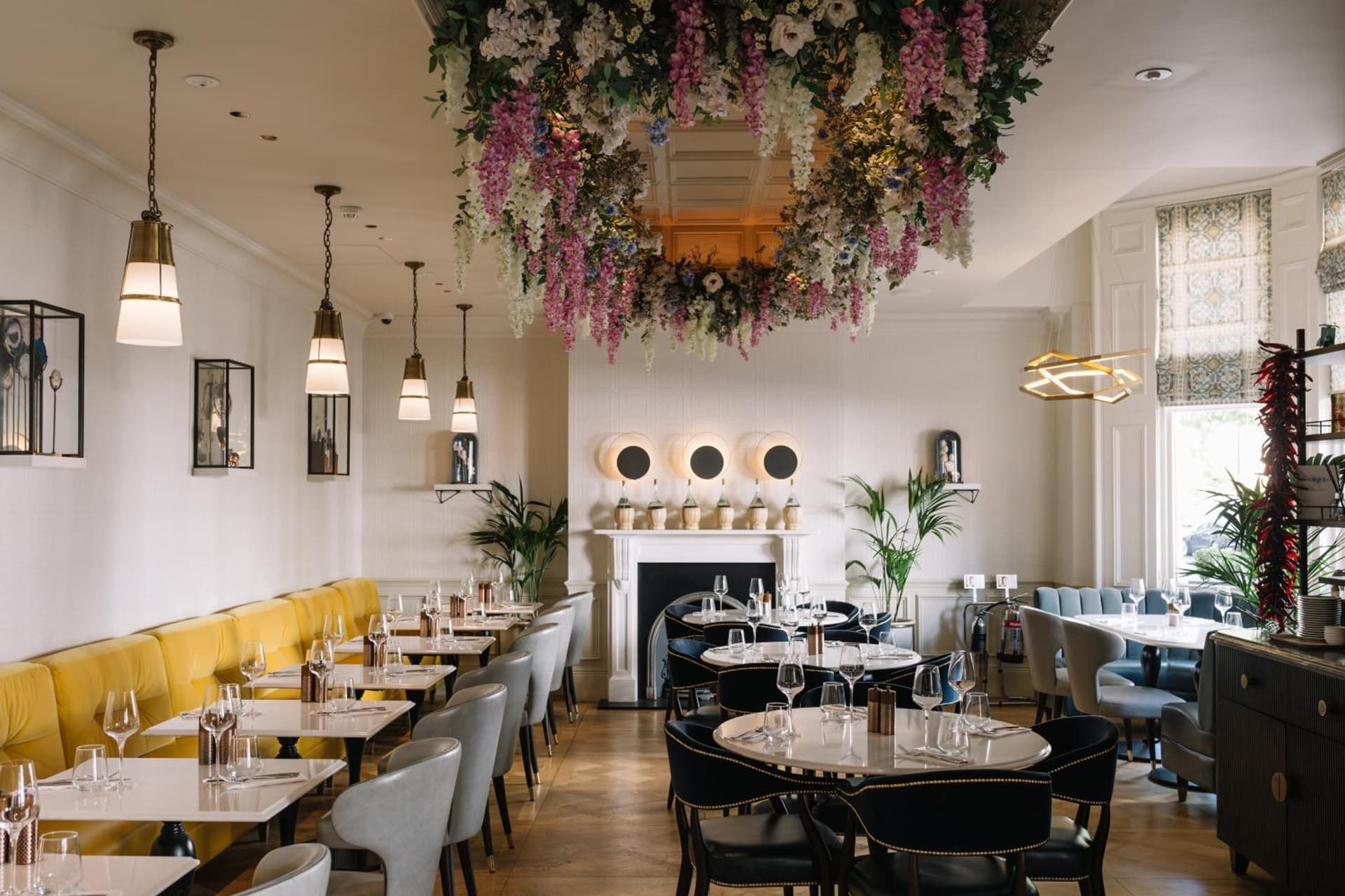 100 Queen's Gate Hotel London Kensington, Curio Collection by Hilton