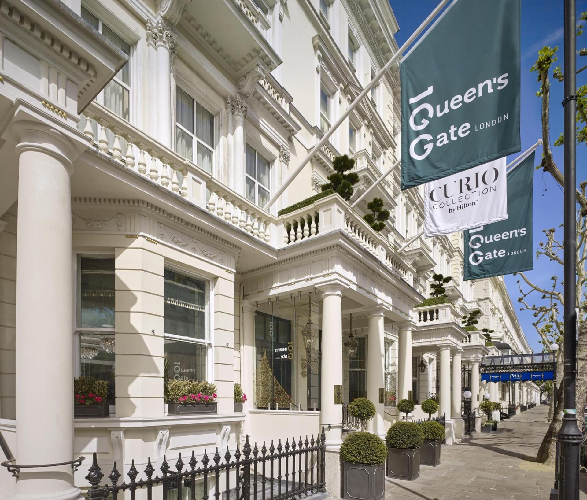 100 Queen's Gate Hotel London Kensington, Curio Collection by Hilton