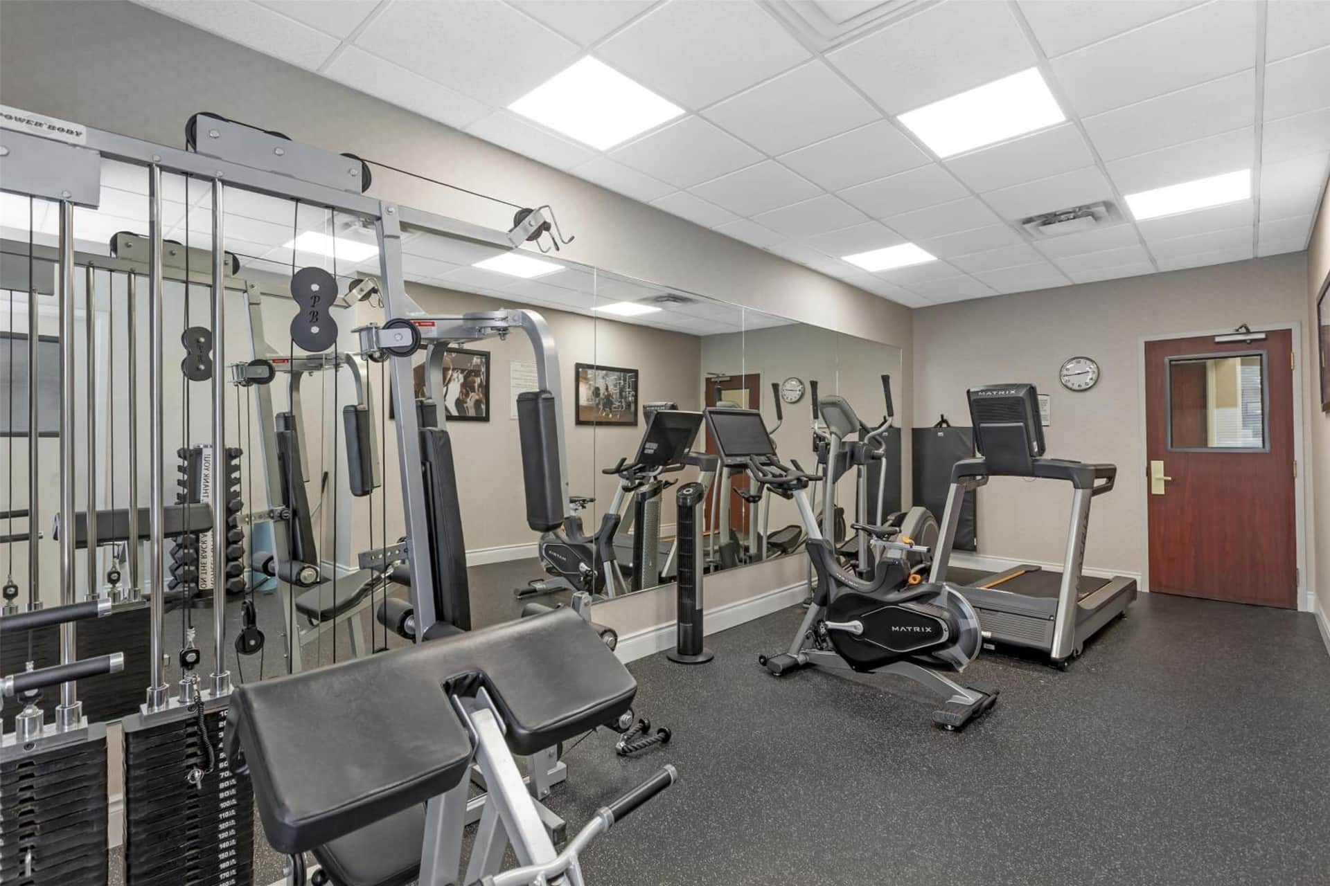 Best Western Plus Travel Hotel Toronto Airport
