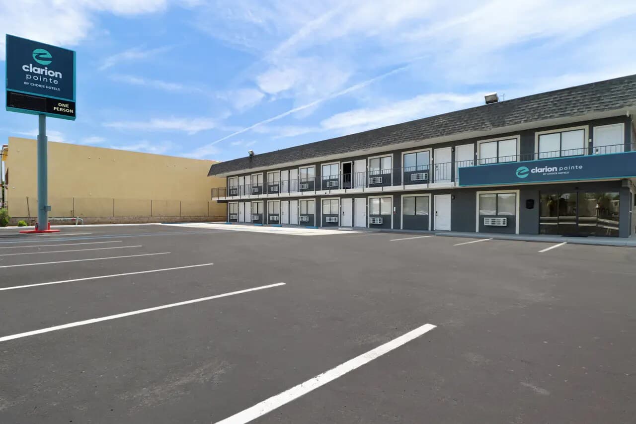 Clarion Pointe Ridgecrest near China Lake Naval Station