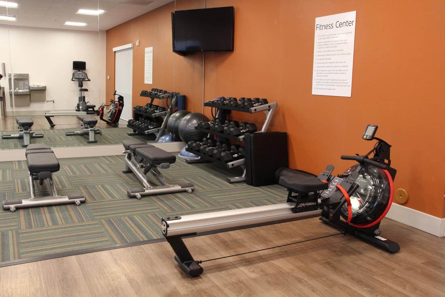 Holiday Inn Express & Suites - Phoenix - Airport North