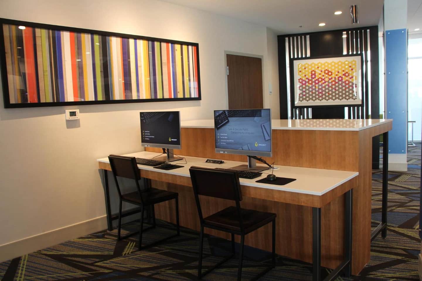 Holiday Inn Express & Suites - Phoenix - Airport North