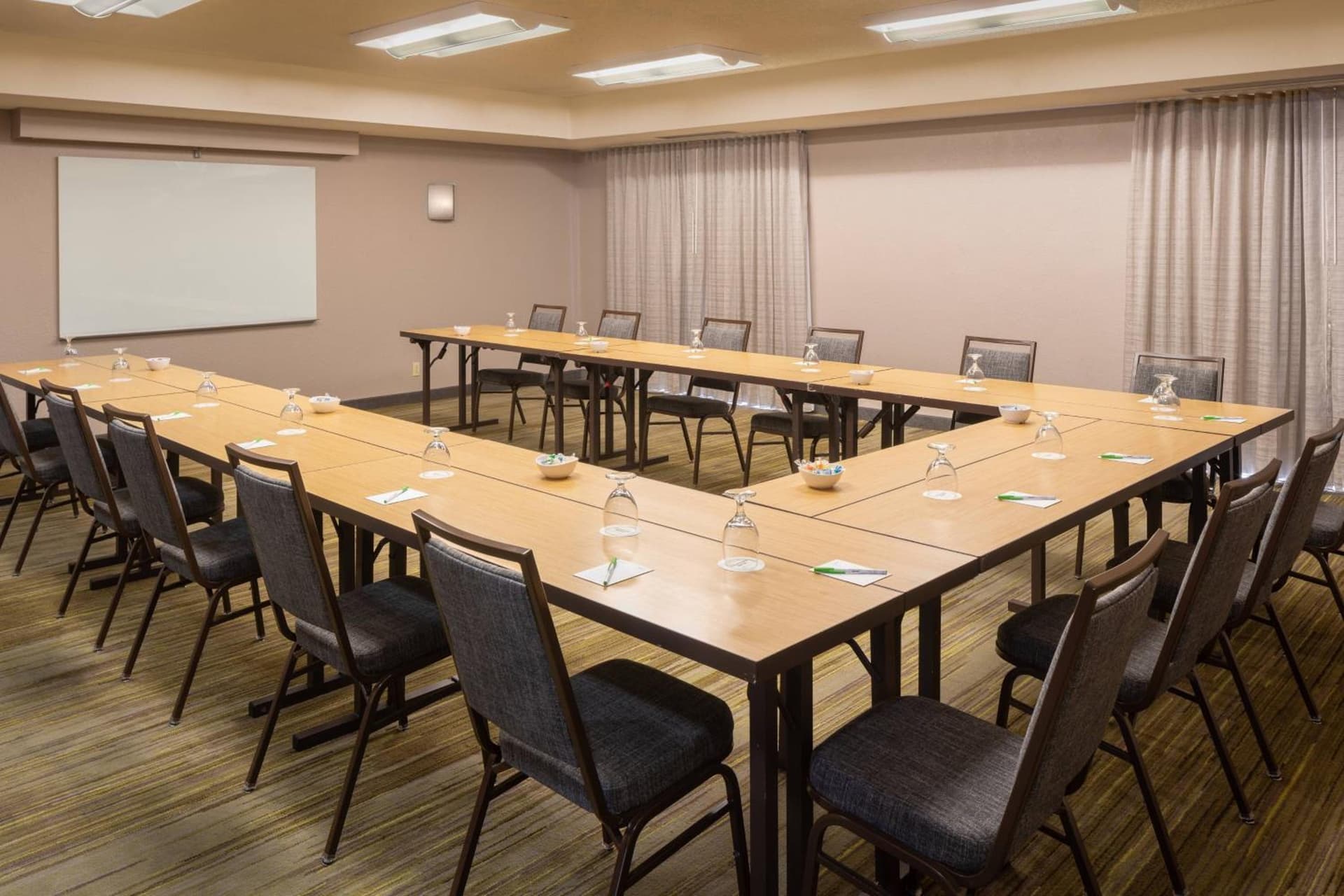 Courtyard by Marriott Orlando Airport