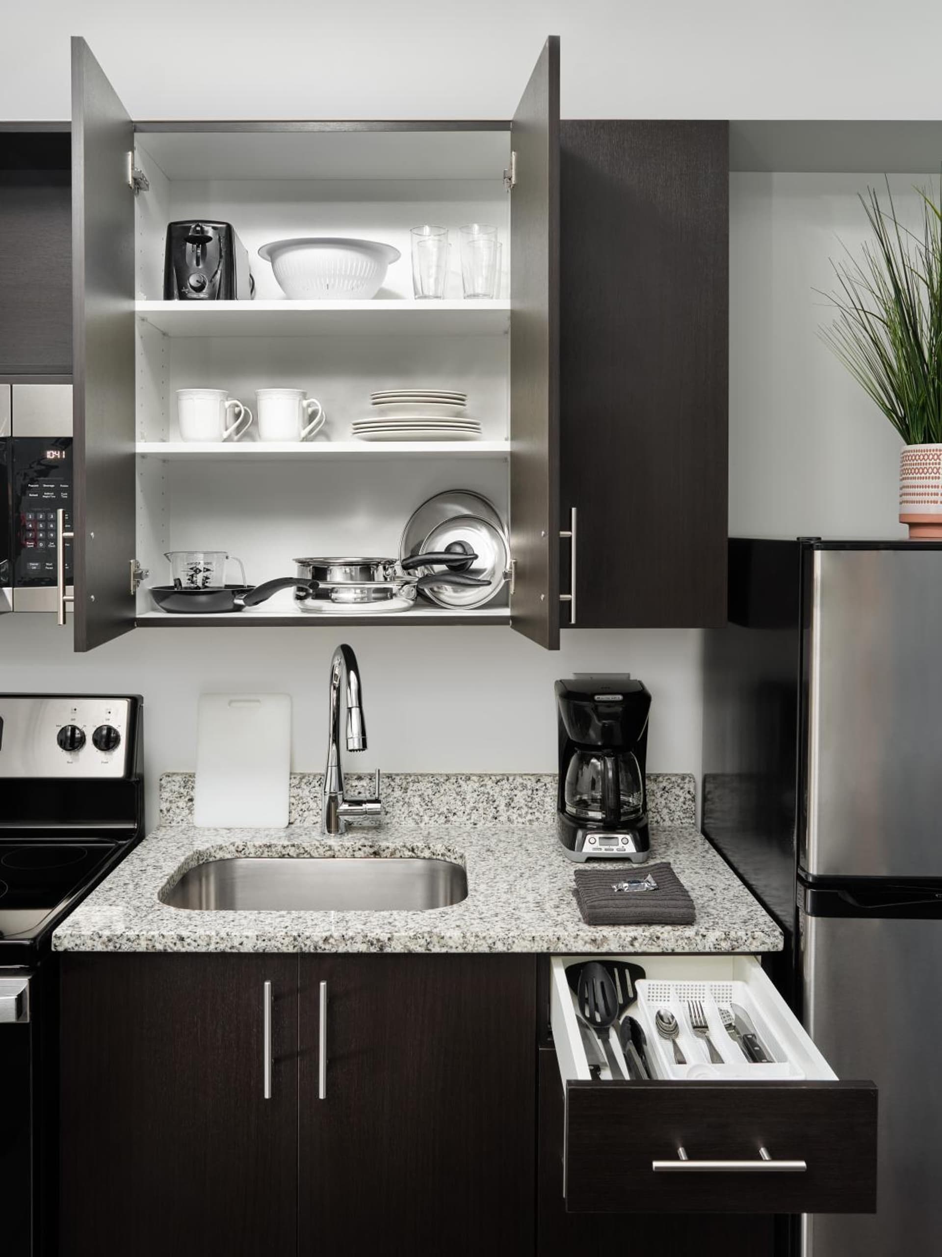 stayAPT Suites San Antonio-Randolph (Live Oak)