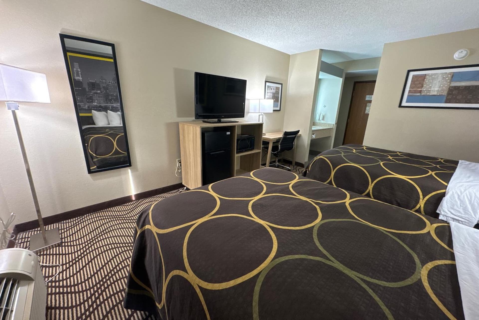 Super 8 by Wyndham Mars/Cranberry/Pittsburgh Area