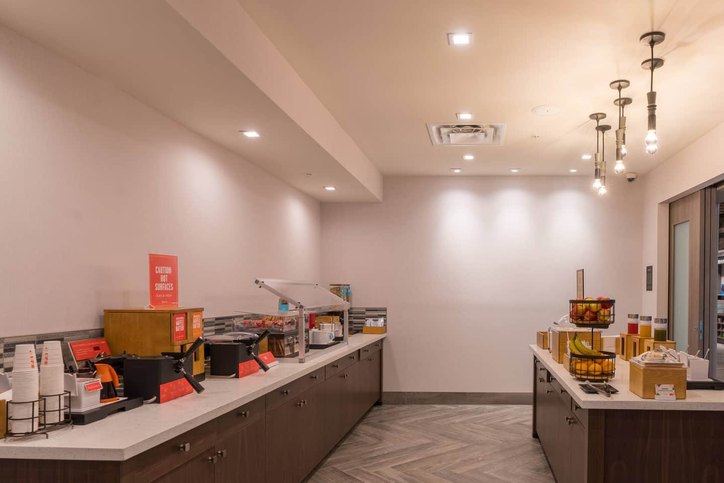 Hampton Inn Riverside Downtown