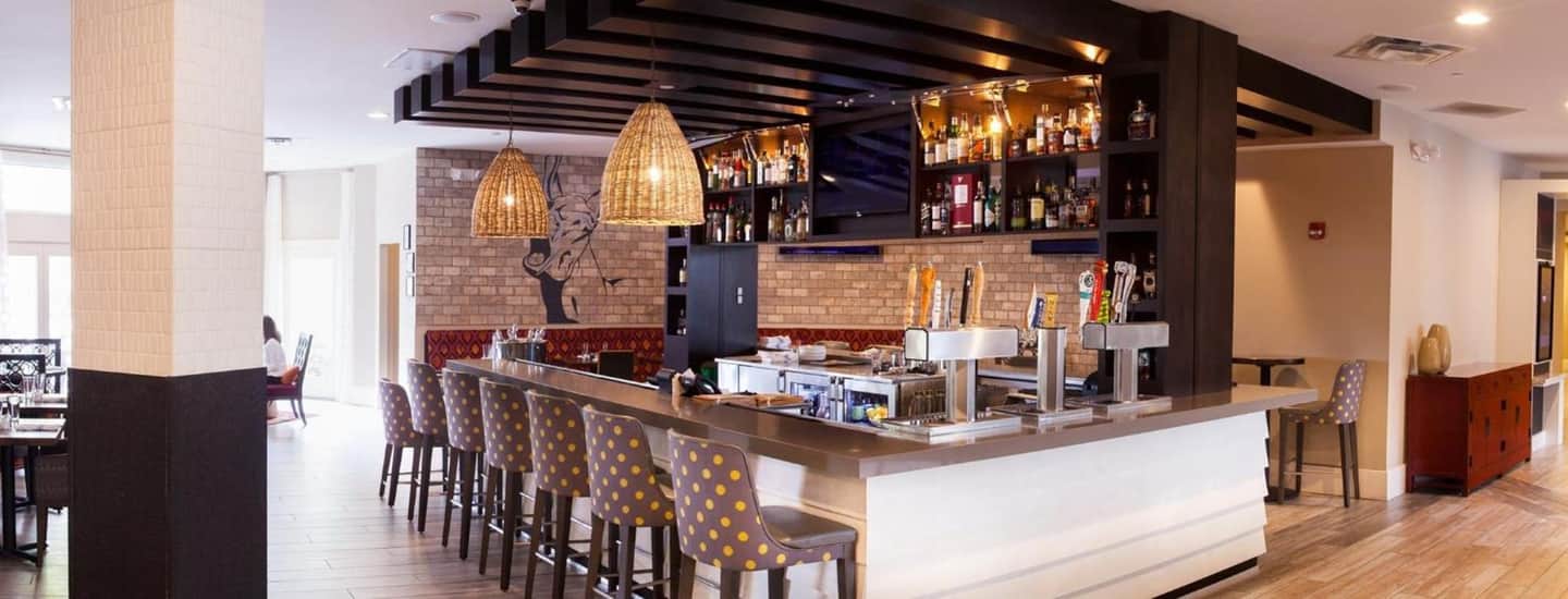 Hotel Indigo Atlanta-Vinings Ballpark Area by IHG