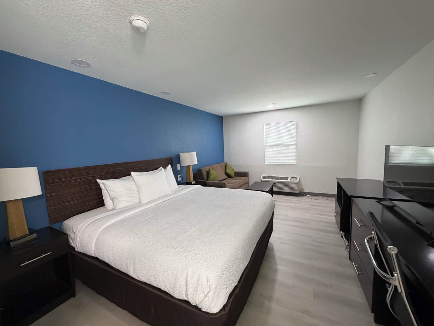 Hallmark Inn & Suites Newly Renovated Rooms San Antonio Northeast