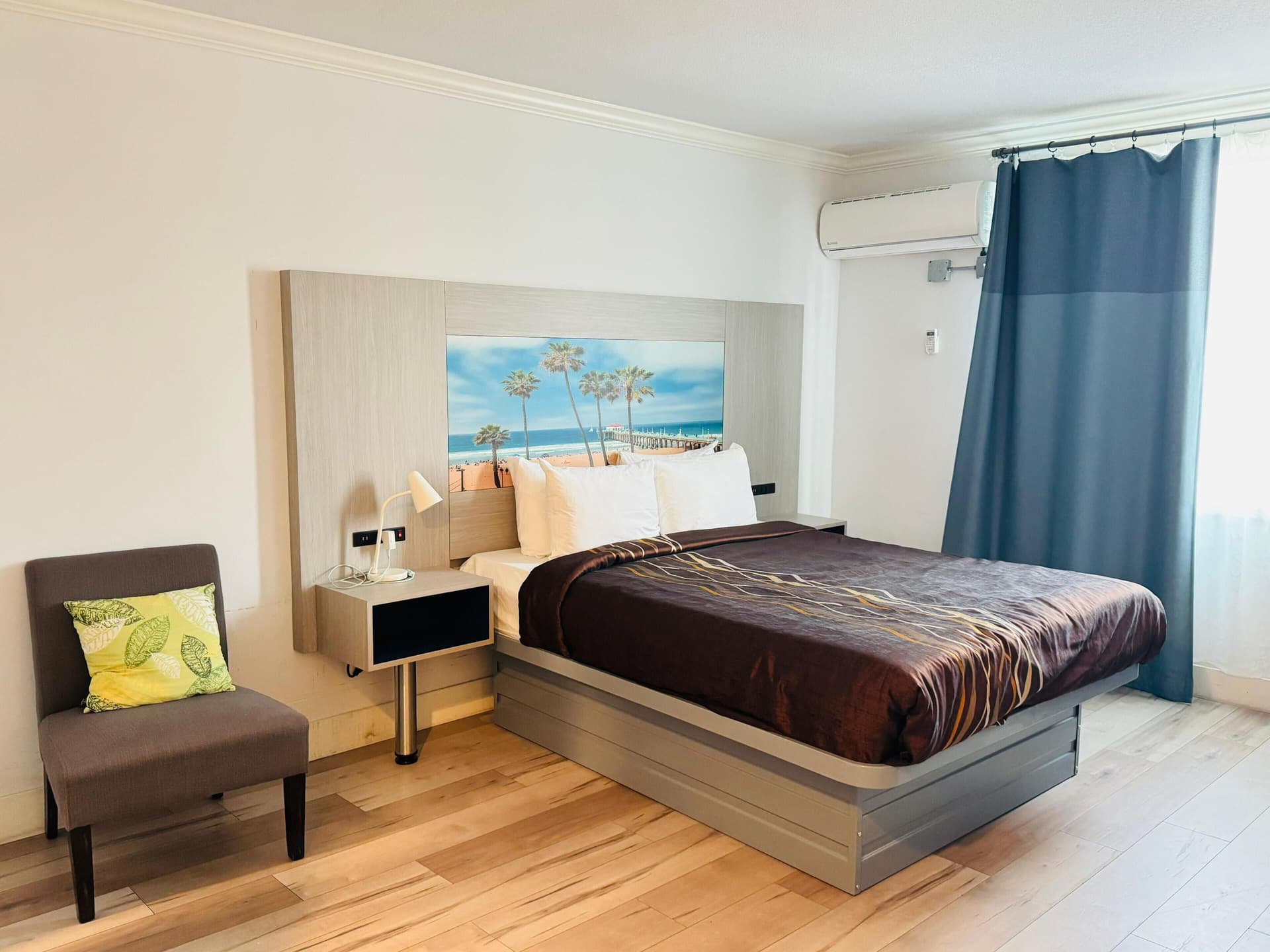 Hometel Suites
