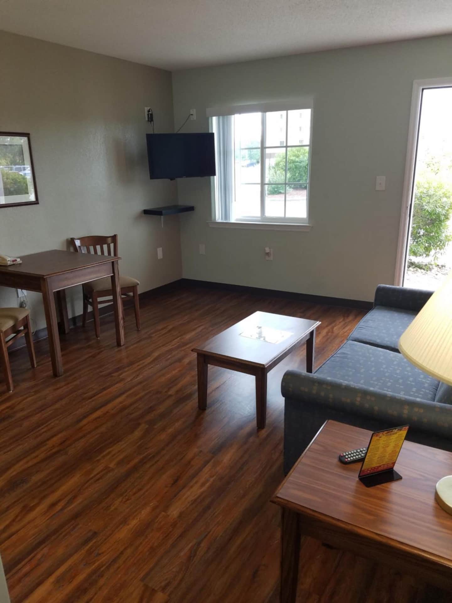 Affordable Suites Jacksonville
