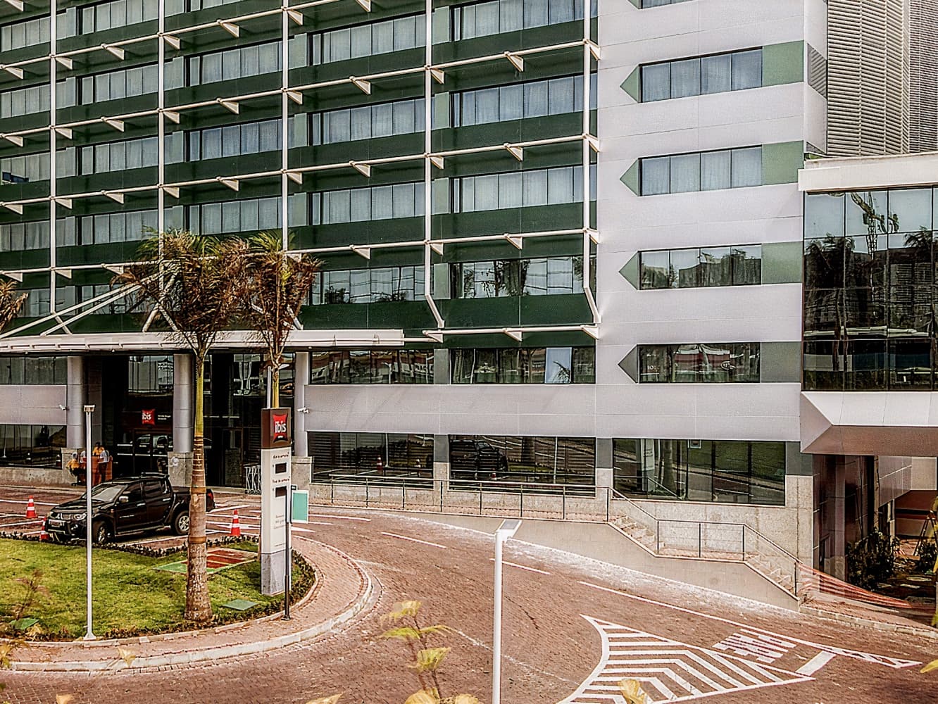 Ibis Salvador Hangar Aeroporto