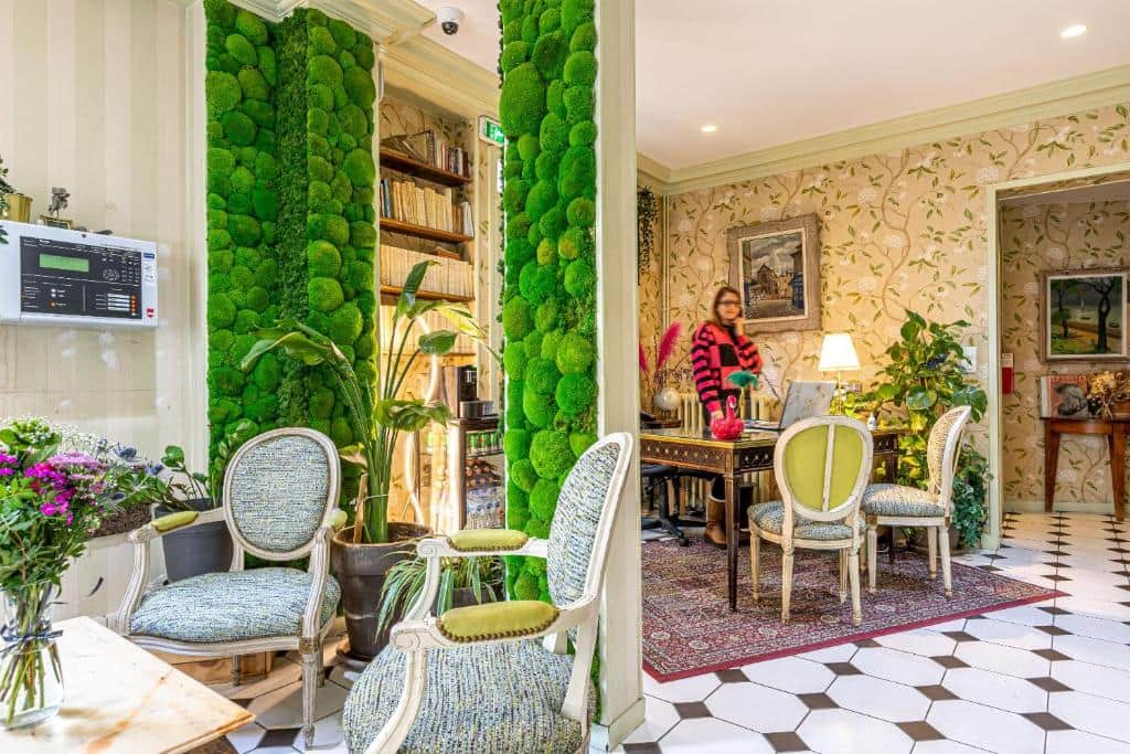 Hotel Romance Malesherbes by Patrick Hayat