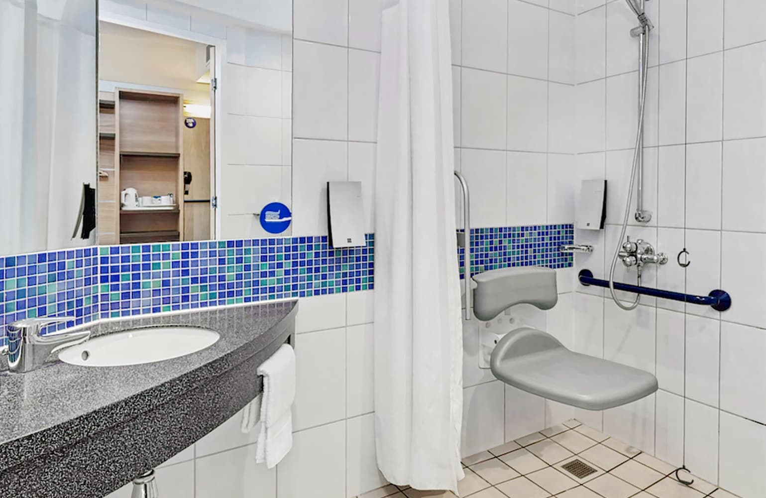 Holiday Inn Express - Newbury Park